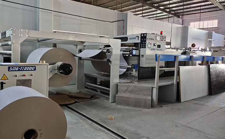 1.7米卷筒紙分切機 1.7米卷筒紙分切機