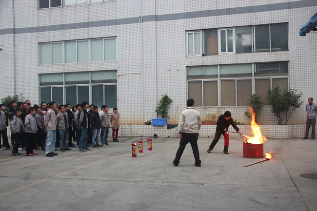 英利印刷消防演習(xí) 英利印刷消防演習(xí)