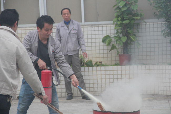 英利印刷消防演習(xí) 英利印刷消防演習(xí)